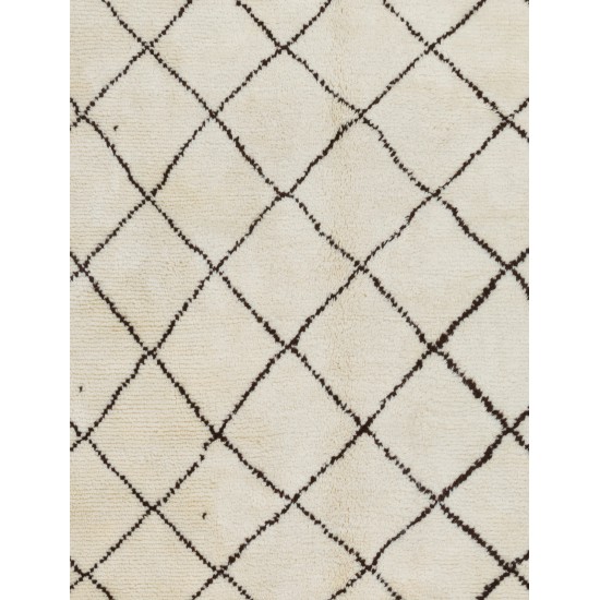 Ivory color MOROCCAN Berber Beni Ourain Design Rug with Brown Diamond patterns, HANDMADE, 100% Wool