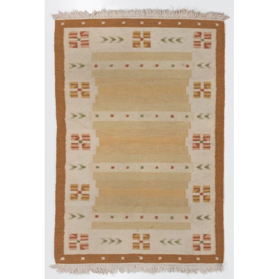 Vintage Turkish Kilim Rug, Flat-Weave Floor Covering. 4 x 5.9 Ft (119 x 177 cm)