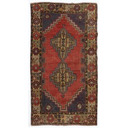 Traditional Handmade Turkish Village Rug, Geometric Medallion Design Carpet. 3.5 x 5.7 Ft (105 x 173 cm)