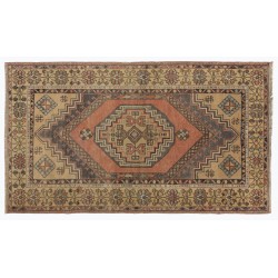 Traditional Oriental Wool Rug from 1960's, Hand-Knotted Turkish Village Carpet. 3.7 x 5.8 Ft (110 x 175 cm)