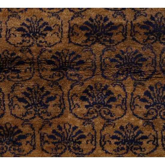 Unique Vintage Handmade Turkish Rug with Geometric Medallion Design. 3.8 x 6 Ft (114 x 180 cm)