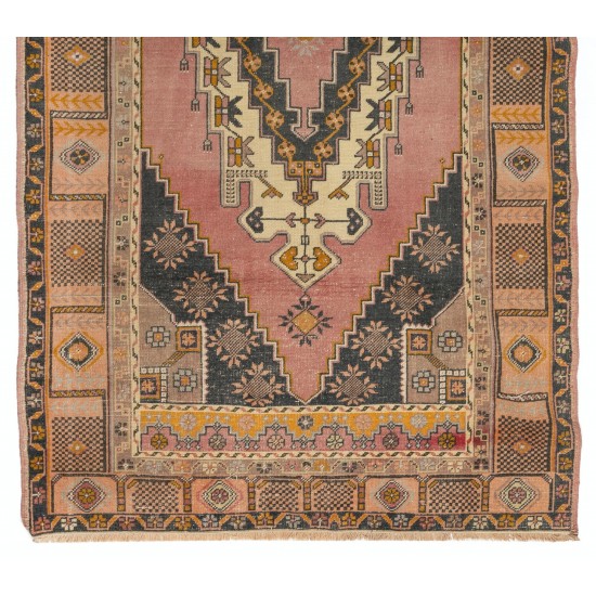 Handmade Turkish Village Rug, Vintage Wool Carpet with Medallion Design. 4.5 x 7.8 Ft (135 x 237 cm)