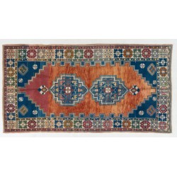 One-of-a-Kind 1960s Handmade Turkish Oriental Rug, 100% Wool. 4.6 x 8.8 Ft (140 x 266 cm)