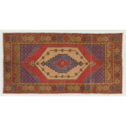 One-of-a-Kind 1960s Handmade Turkish Oriental Rug, 100% Wool. 4.7 x 8.9 Ft (141 x 270 cm)