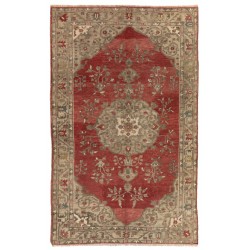 Rare Antique Turkish Bergama Rug Made of Wool, Ca 1920.. 5.5 x 8.6 Ft (166 x 262 cm)