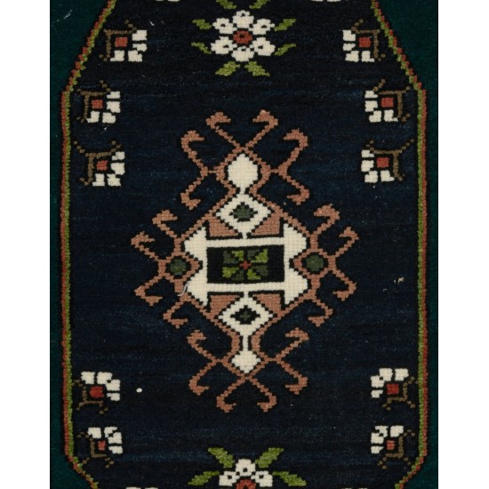 Handmade Doormat (Seat or Cushion Cover), Small Vintage Turkish Rug. 1.5 x 2.5 Ft (43 x 75 cm)