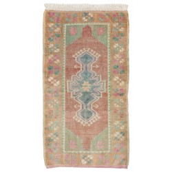One-of-a-Kind Vintage Handmade Turkish Village Accent Rug, Circa 1960. 2.8 x 4.7 Ft (83 x 143 cm)