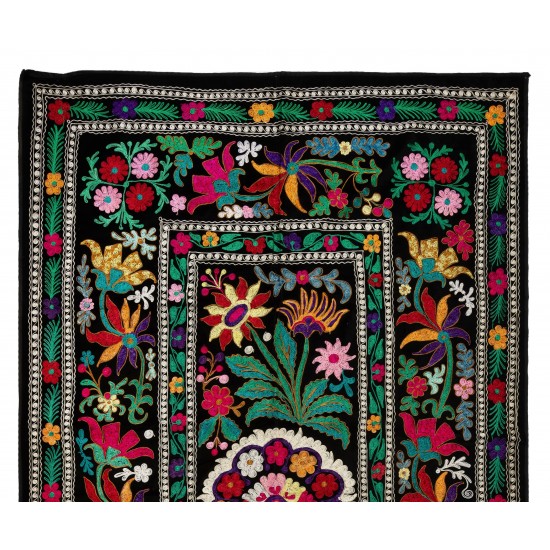 Silk Hand Embroidered Bed Cover, Vintage Suzani Wall Hanging from Uzbekistan. 4.3 x 7.3 Ft (130 x 220 cm)
