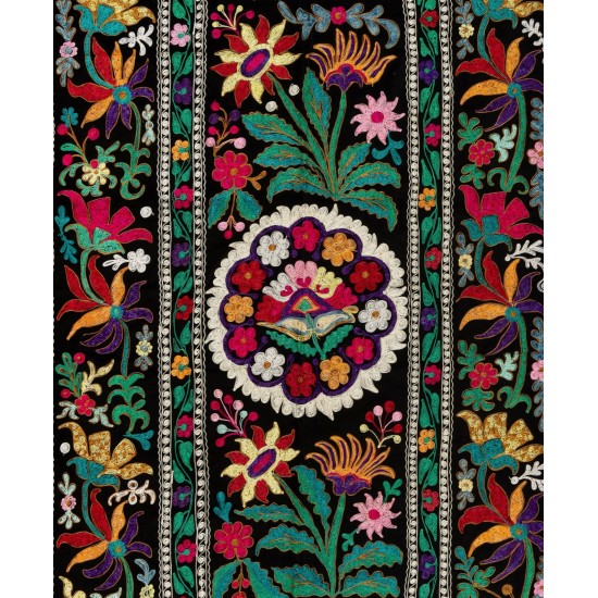 Silk Hand Embroidered Bed Cover, Vintage Suzani Wall Hanging from Uzbekistan. 4.3 x 7.3 Ft (130 x 220 cm)