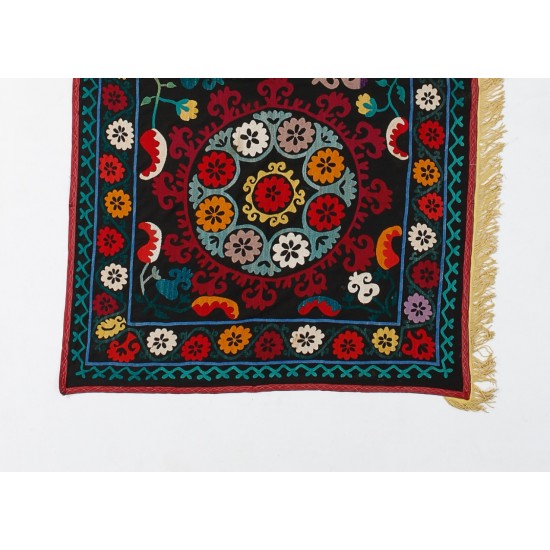 Silk Hand Embroidered Bed Cover, Vintage Suzani Wall Hanging from Uzbekistan. 3.8 x 6 Ft (114 x 182 cm)