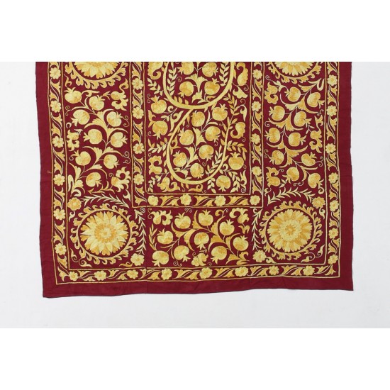 Silk Hand Embroidered Bed Cover, Vintage Suzani Wall Hanging from Uzbekistan. 4.8 x 6.9 Ft (145 x 210 cm)