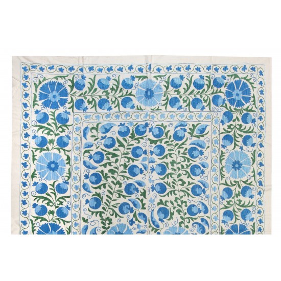 Silk Hand Embroidered Bed Cover, Vintage Suzani Wall Hanging from Uzbekistan. 6.4 x 8.4 Ft (195 x 253 cm)