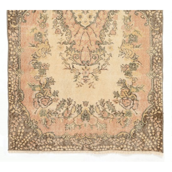 Vintage Handmade Turkish Oushak Wool Rug with Medallion Design. 3.9 x 6.6 Ft (116 x 200 cm)