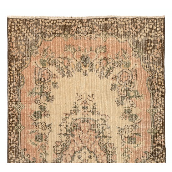 Vintage Handmade Turkish Oushak Wool Rug with Medallion Design. 3.9 x 6.8 Ft (116 x 207 cm)