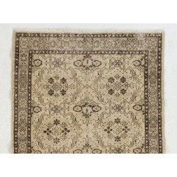 Vintage Floral Patterned Turkish Handmade Rug, Ideal for Office and Home Decor. 4 x 6.6 Ft (120 x 200 cm)
