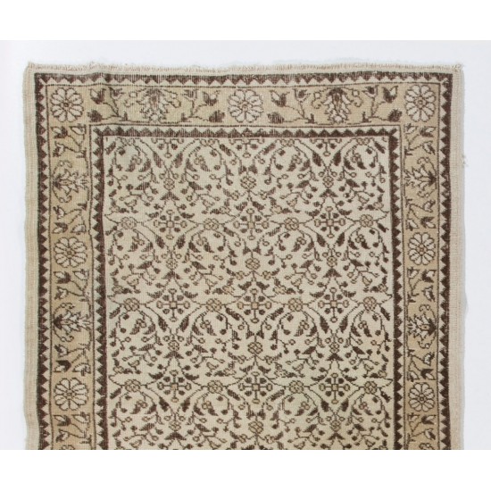 Handmade Vintage Rug, Floral Design Central Anatolian Carpet. 4 x 6.9 Ft (120 x 208 cm)