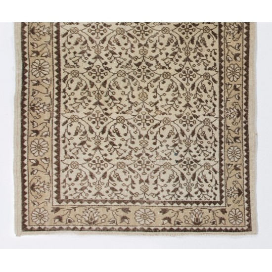 Handmade Vintage Rug, Floral Design Central Anatolian Carpet. 4 x 6.9 Ft (120 x 208 cm)