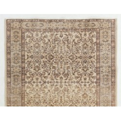 Handmade Vintage Rug, Floral Patterned Anatolian Carpet. 5.6 x 8.8 Ft (170 x 268 cm)