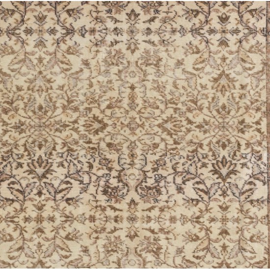 Handmade Vintage Rug, Floral Patterned Anatolian Carpet. 5.6 x 8.8 Ft (170 x 268 cm)