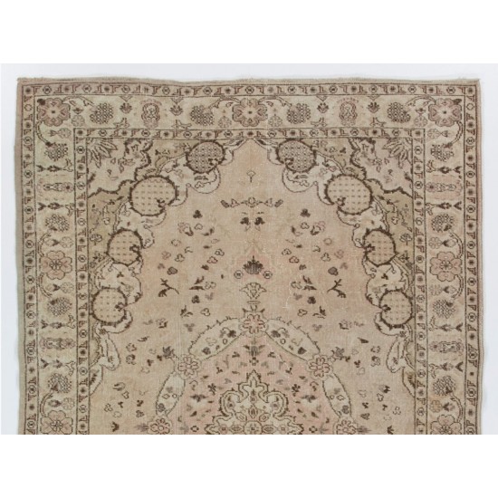 Mid-Century Turkish Rug, Hand-Knotted Sun Faded Carpet. 5.7 x 8.6 Ft (172 x 262 cm)