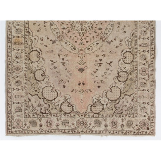 Mid-Century Turkish Rug, Hand-Knotted Sun Faded Carpet. 5.7 x 8.6 Ft (172 x 262 cm)