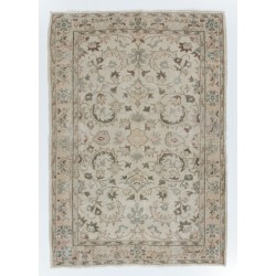 Vintage Hand-Knotted Anatolian Rug with Floral Design, Woolen Floor Covering. 5.7 x 7.9 Ft (173 x 240 cm)