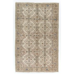 Vintage Hand-Knotted Anatolian Rug with Floral Design, Woolen Floor Covering. 5.8 x 9.2 Ft (176 x 278 cm)