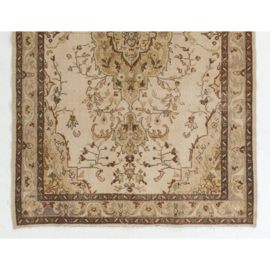 Vintage Hand-Knotted Anatolian Rug, Living Room Carpet. 6 x 9.5 Ft (180 x 289 cm)