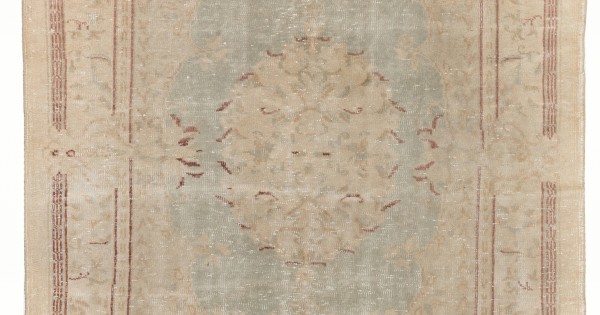 1960s Handmade Turkish Oushak Area Rug, Wool and Cotton Carpet. 6 x 9.6 ...