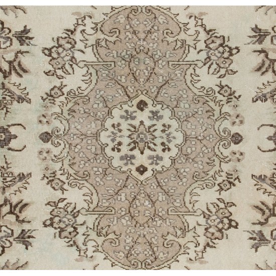 Traditional Vintage Area Rug from Turkey, Ca 1960, Handmade Floor Covering. 6.8 x 10 Ft (207 x 307 cm)