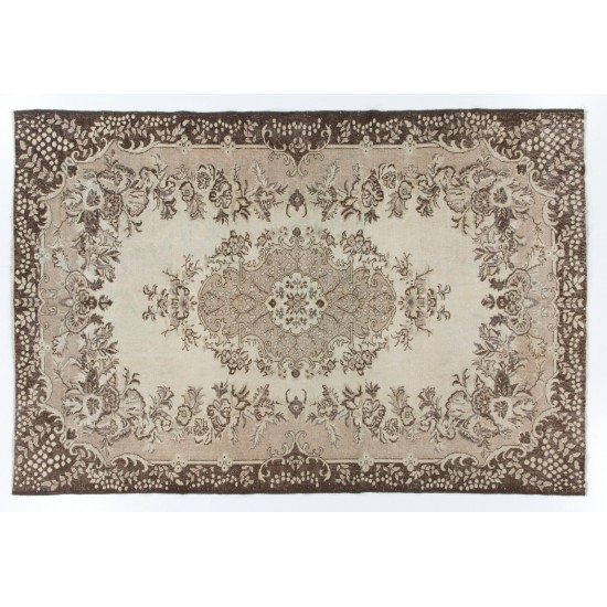 Traditional Vintage Area Rug from Turkey, Ca 1960, Handmade Floor Covering. 6.8 x 10 Ft (207 x 307 cm)