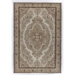 Large Mid-Century Handmade Turkish Oushak Wool Rug with Medallion Design. 7.3 x 10.5 Ft (220 x 318 cm)