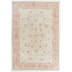 Oversize One-of-a-Kind Vintage Handmade Anatolian Rug with Palmettes and Flowers Design. 9.7 x 14 Ft (295 x 425 cm)